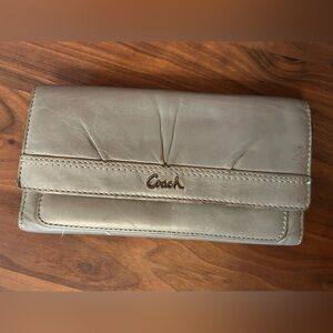 Coach Leather Continental Wallet in Taupe Gray